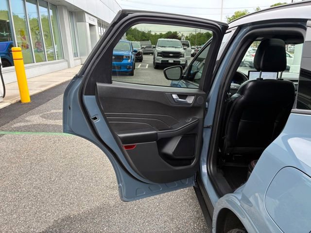Certified 2023 Ford Escape ST-Line Select w/ Tech Pack #2 AWD/4WD image 13
