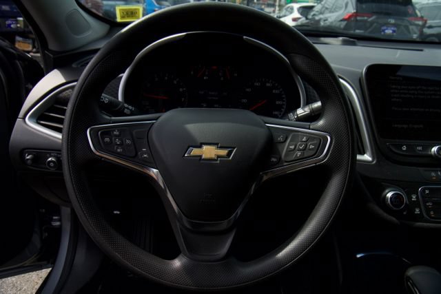 Used 2024 Chevrolet Malibu LT FWD image 18