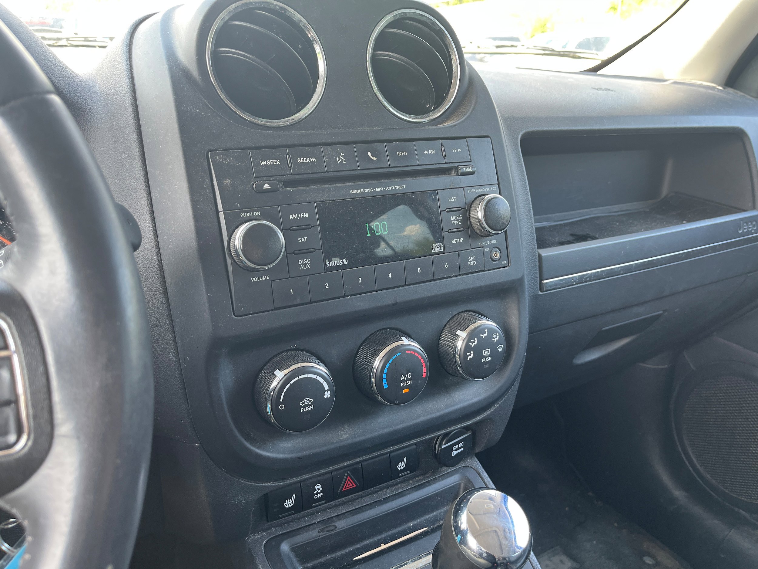 Used 2017 Jeep Patriot High Altitude AWD/4WD image 13