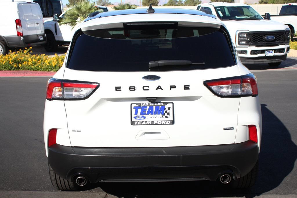 Certified 2022 Ford Escape SE w/ SE Sport Appearance Package FWD image 7