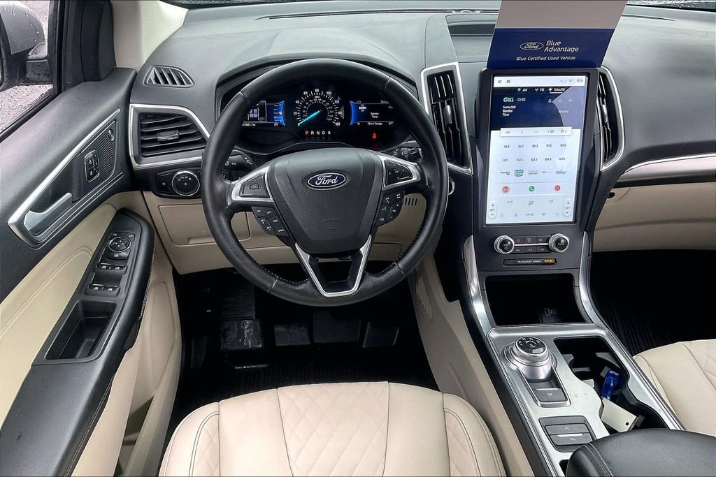 Certified 2023 Ford Edge Titanium AWD/4WD image 4