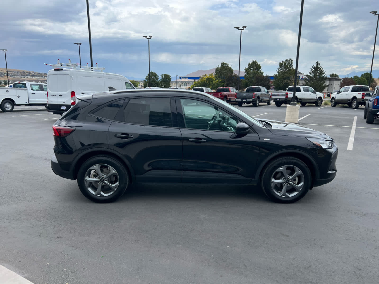 Certified 2025 Ford Escape ST-Line Select AWD/4WD image 6