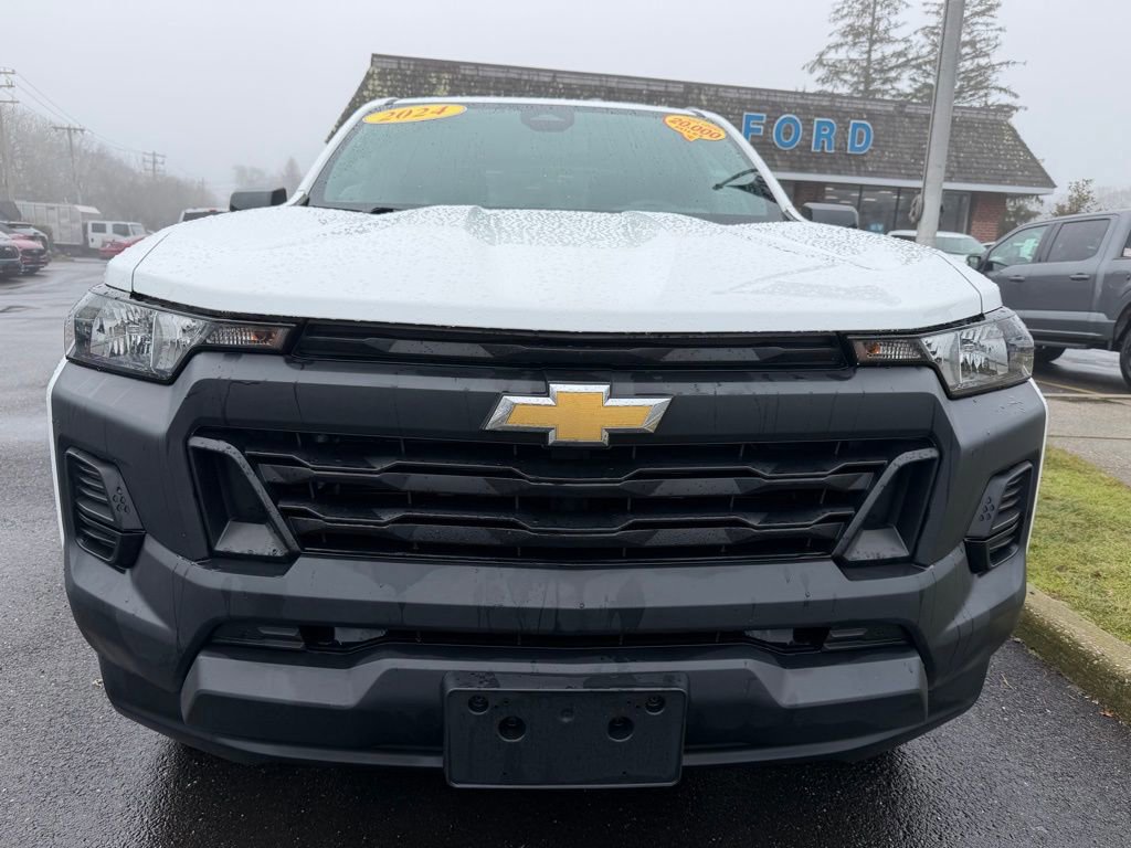 Used 2024 Chevrolet Colorado W/T RWD image 6