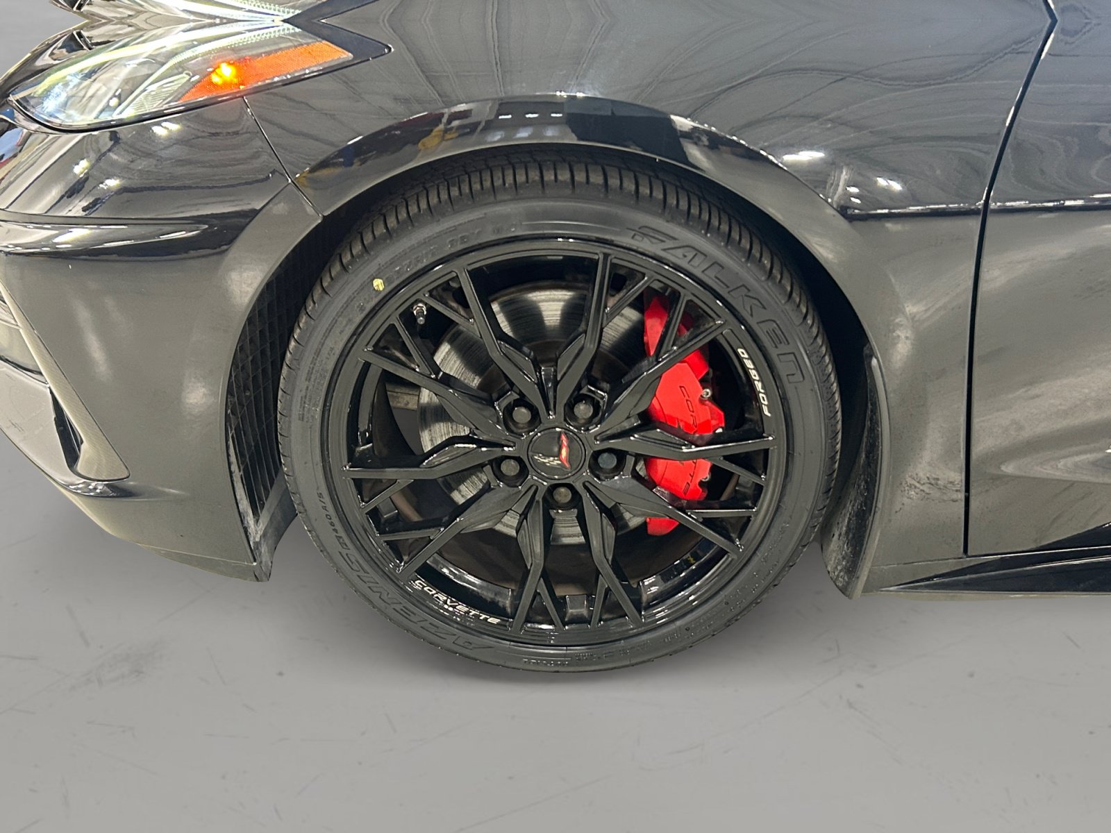 Used 2023 Chevrolet Corvette Stingray Premium Conv w/ Z51 Performance Package RWD image 9