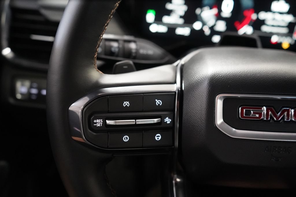 Used 2025 GMC Acadia AT4 w/ Super Cruise Package AWD/4WD image 35