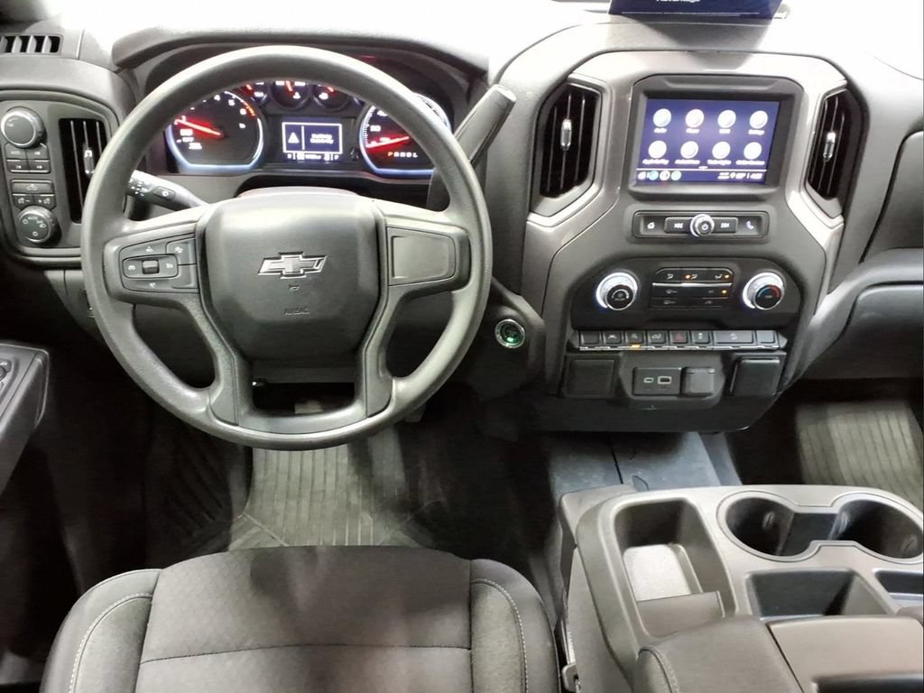 Used 2023 Chevrolet Silverado 1500 Custom Trail Boss w/ 2.7L Blackout Package AWD/4WD image 7