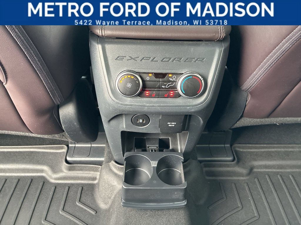 Certified 2025 Ford Explorer Platinum AWD/4WD image 14