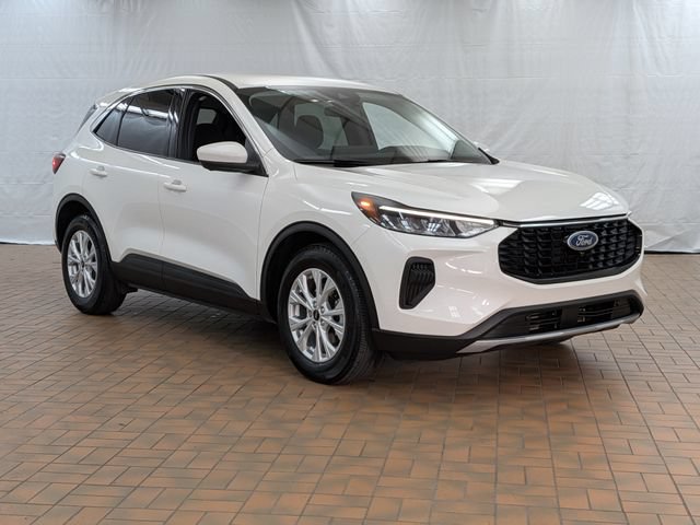Certified 2023 Ford Escape Active w/ Tech Pack #2 FWD image 1