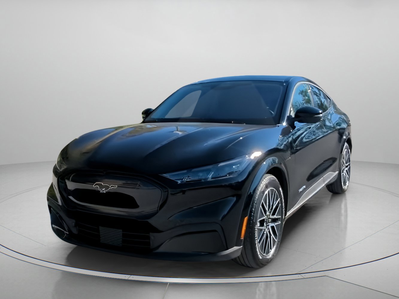 Certified 2025 Ford Mustang Mach-E Premium image 3