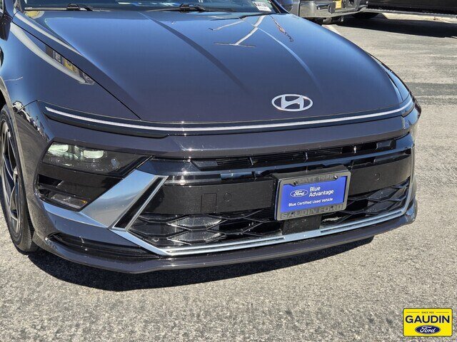 Used 2026 Hyundai Sonata SEL FWD image 2