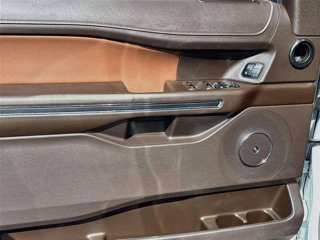 Certified 2024 Ford Expedition Max King Ranch RWD image 19