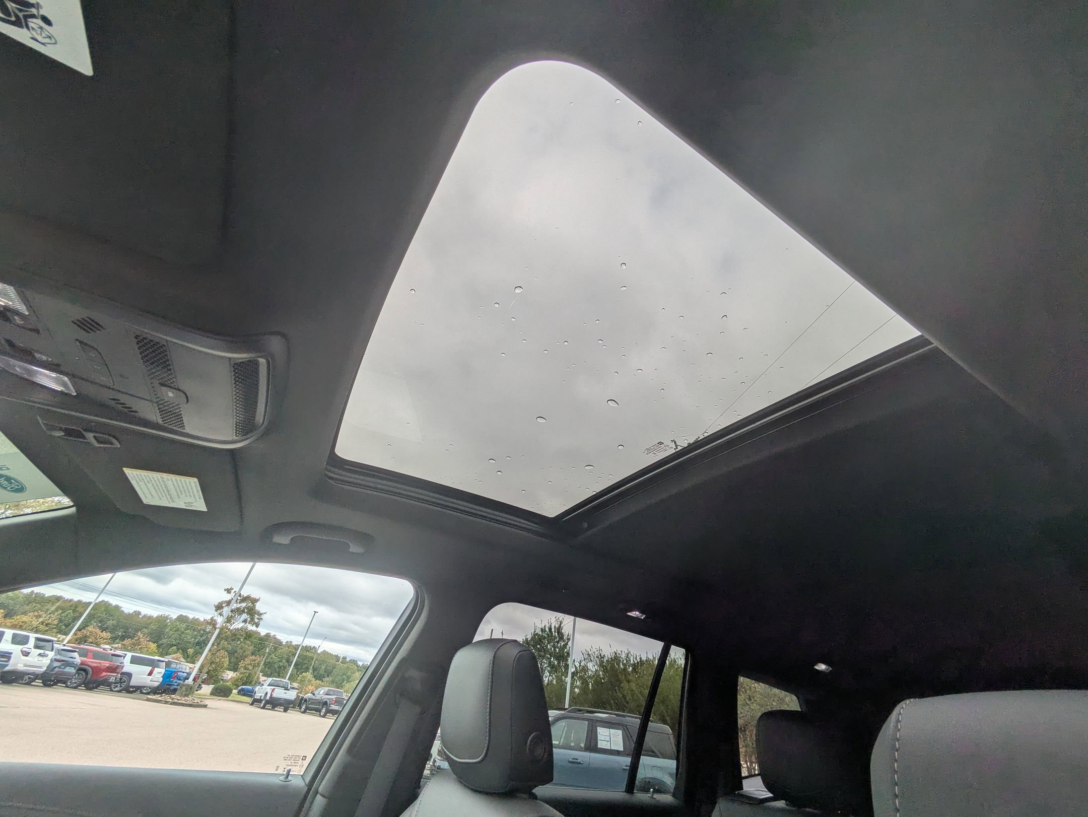 Used 2024 Cadillac XT6 Sport w/ LPO, Onyx Lite Package image 21