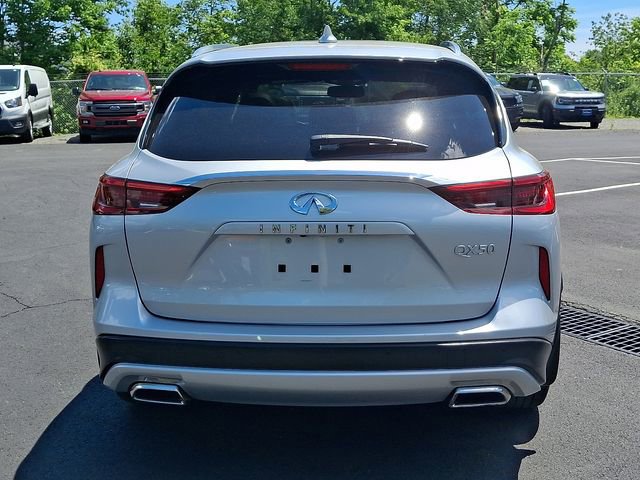 Used 2019 INFINITI QX50 Essential w/ Sensory Package AWD/4WD image 11