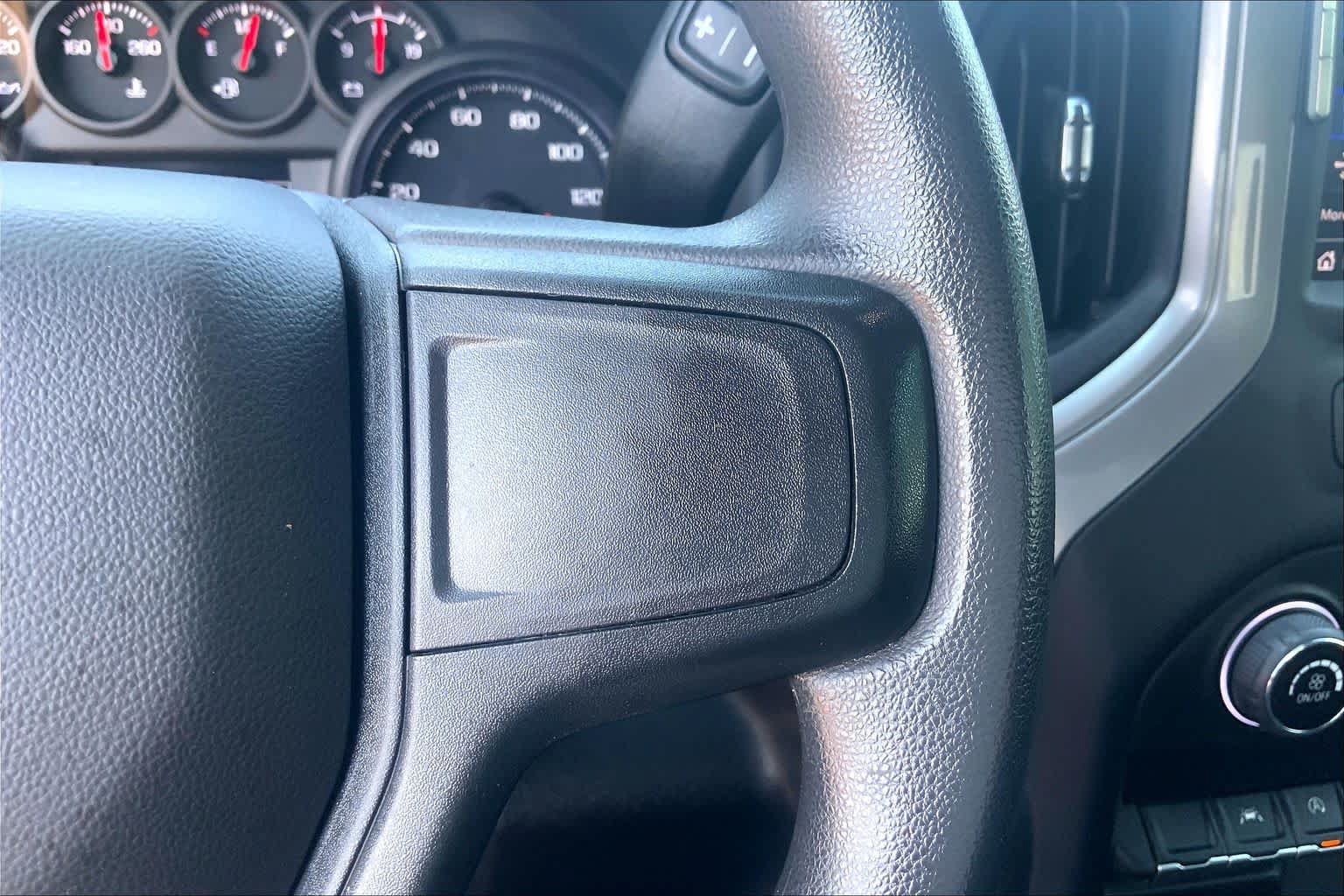 Used 2022 Chevrolet Silverado 1500 Custom AWD/4WD image 24