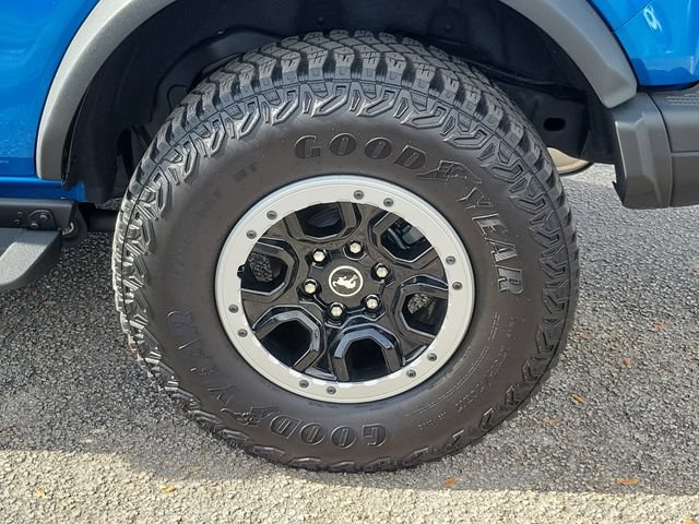 Certified 2024 Ford Bronco Badlands w/ Sasquatch Package AWD/4WD image 6