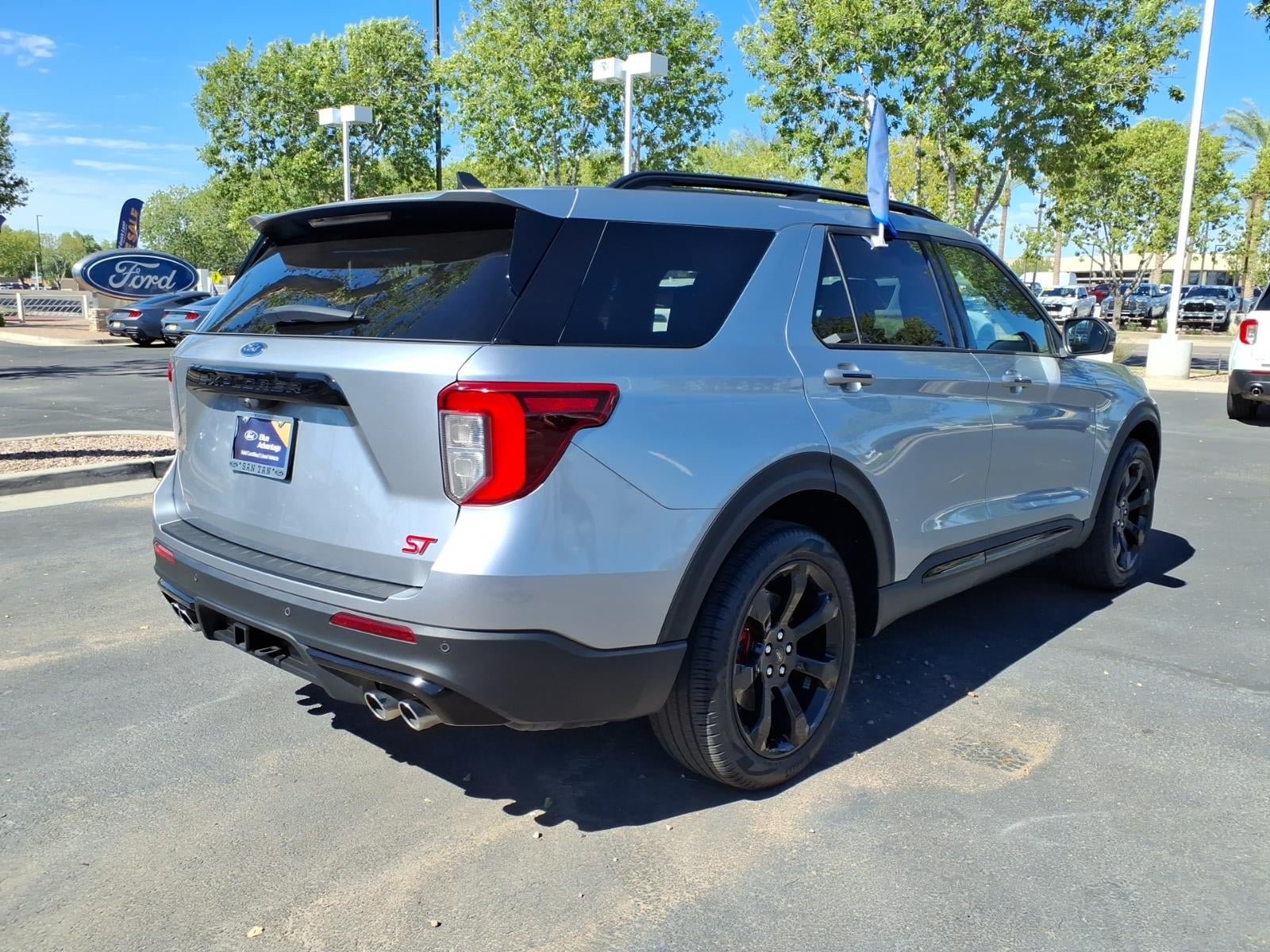 Certified 2023 Ford Explorer ST w/ Equipment Group 401A AWD/4WD image 4