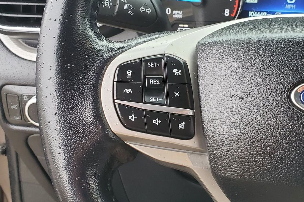 Certified 2021 Ford Explorer XLT w/ Equipment Group 202A RWD image 13