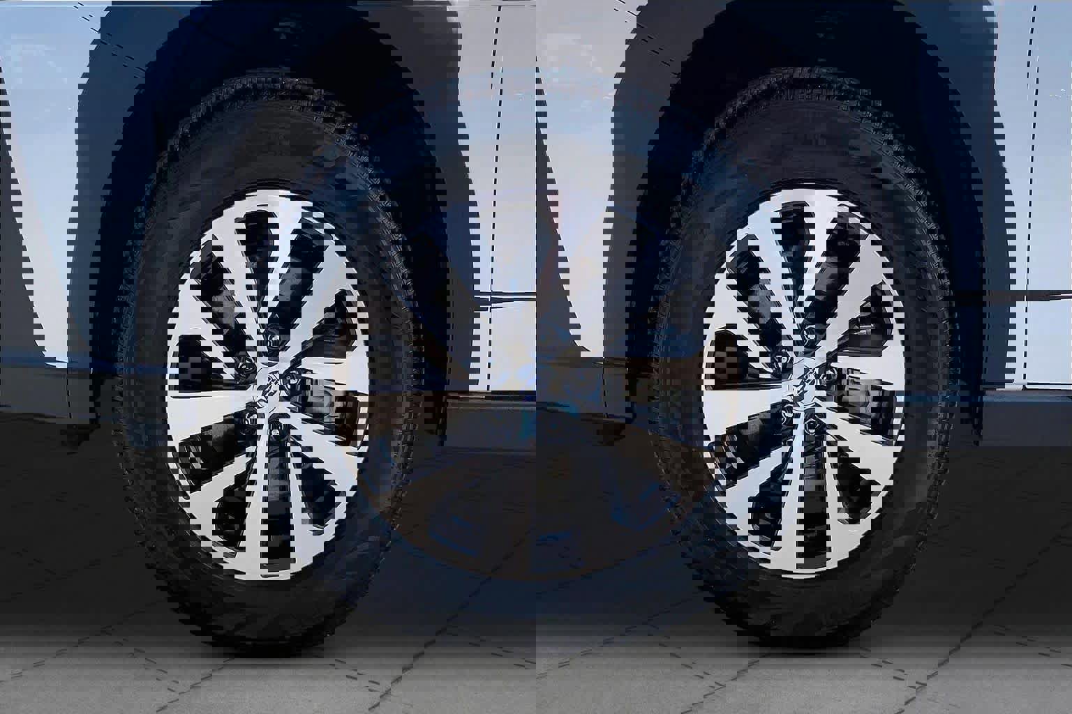 Used 2024 Subaru Outback Premium AWD/4WD image 13