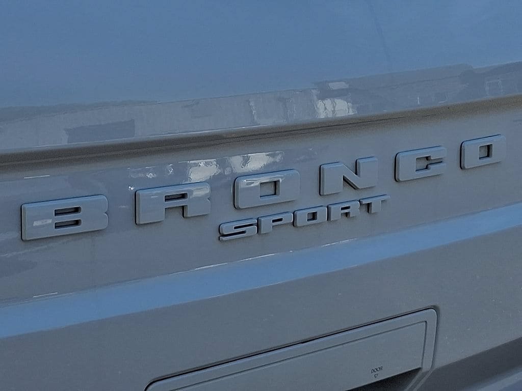 Certified 2023 Ford Bronco Sport Outer Banks w/ Tech Package AWD/4WD image 31
