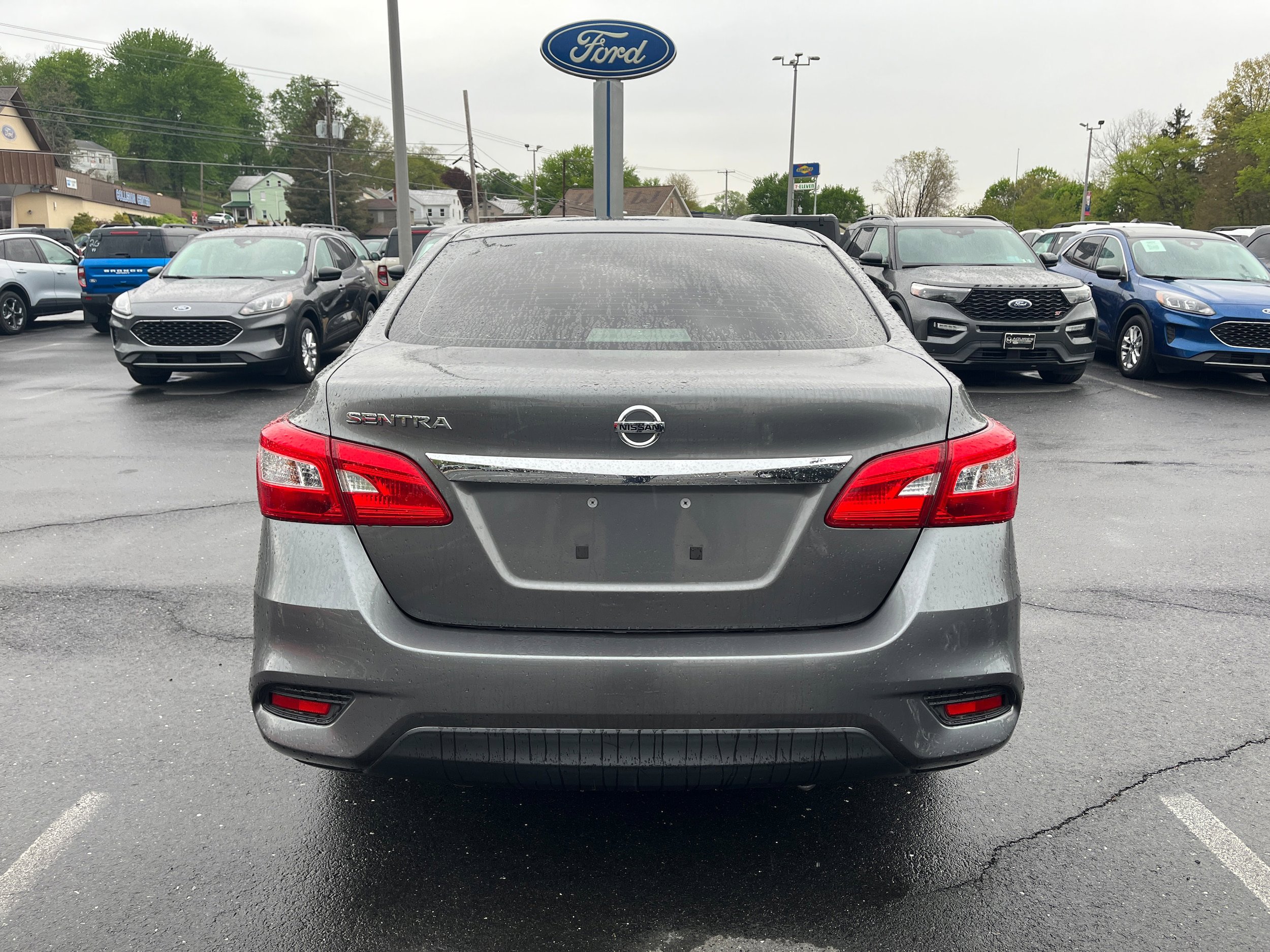 Used 2017 Nissan Sentra S FWD image 5