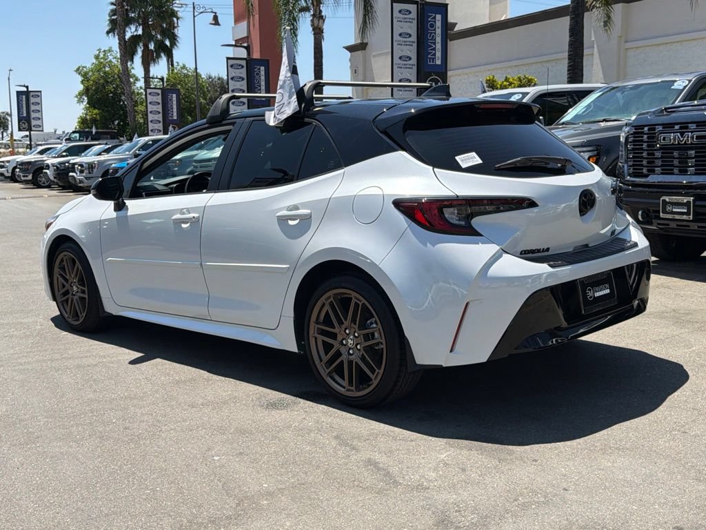 Used 2025 Toyota Corolla Hatchback w/ SE Package FWD image 8