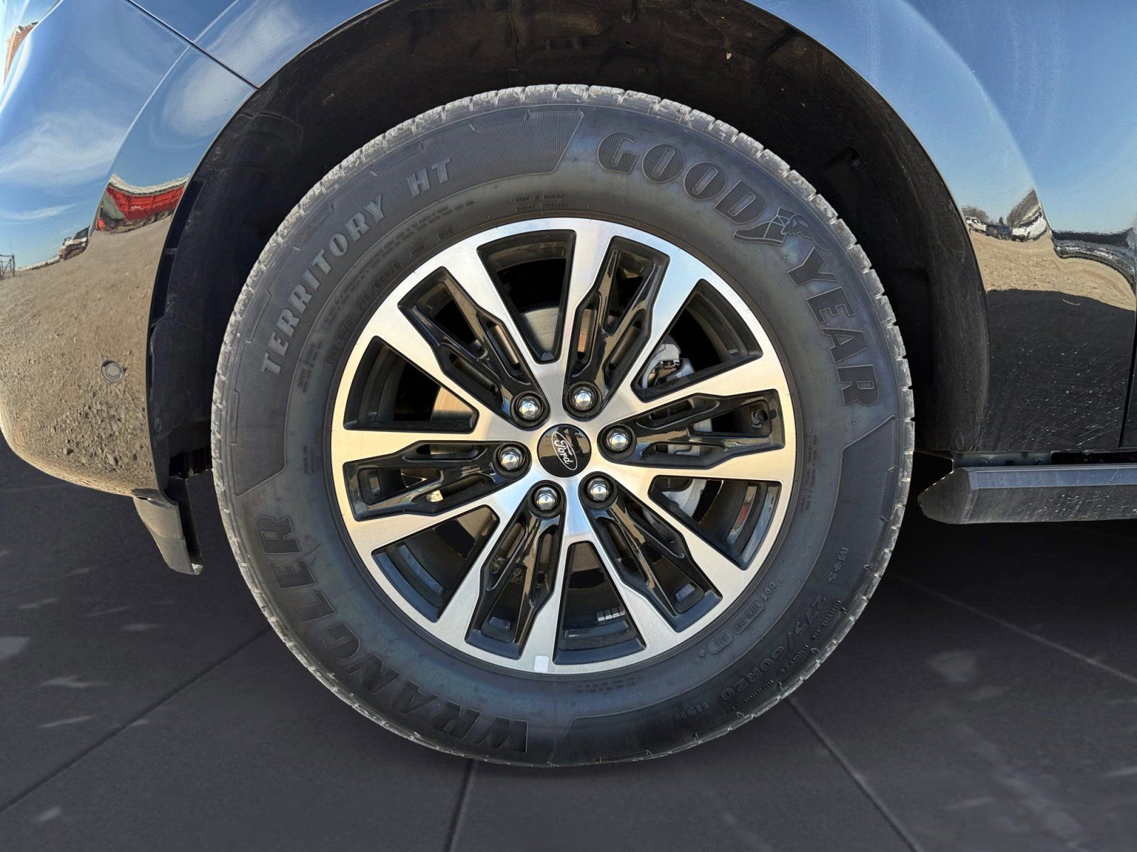 Certified 2025 Ford Expedition Platinum image 14