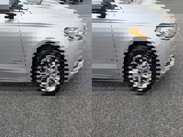 Certified 2018 Ford Fusion S image 9