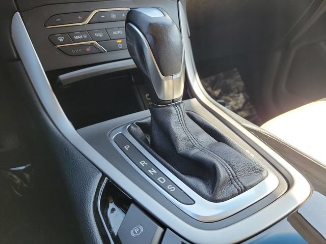Certified 2017 Ford Edge SEL w/ Equipment Group 201A FWD image 32