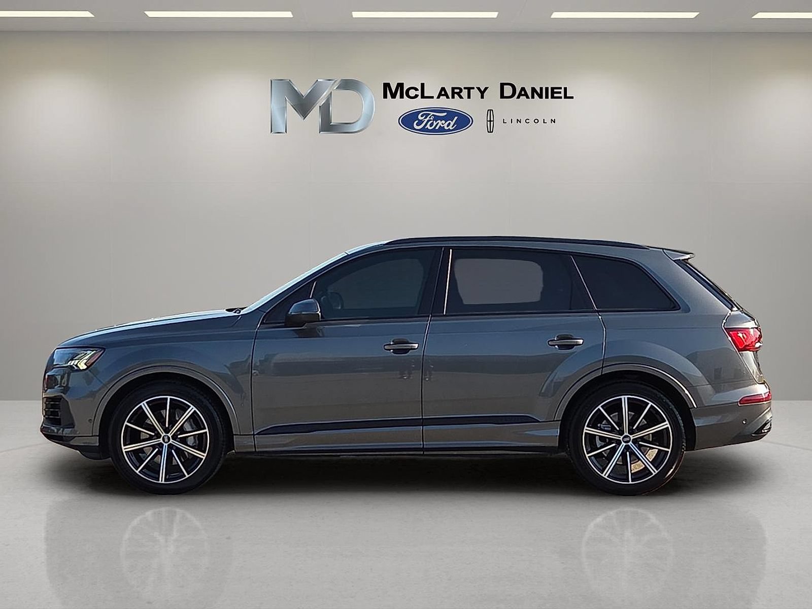 Used 2021 Audi Q7 3.0T Prestige AWD/4WD image 3