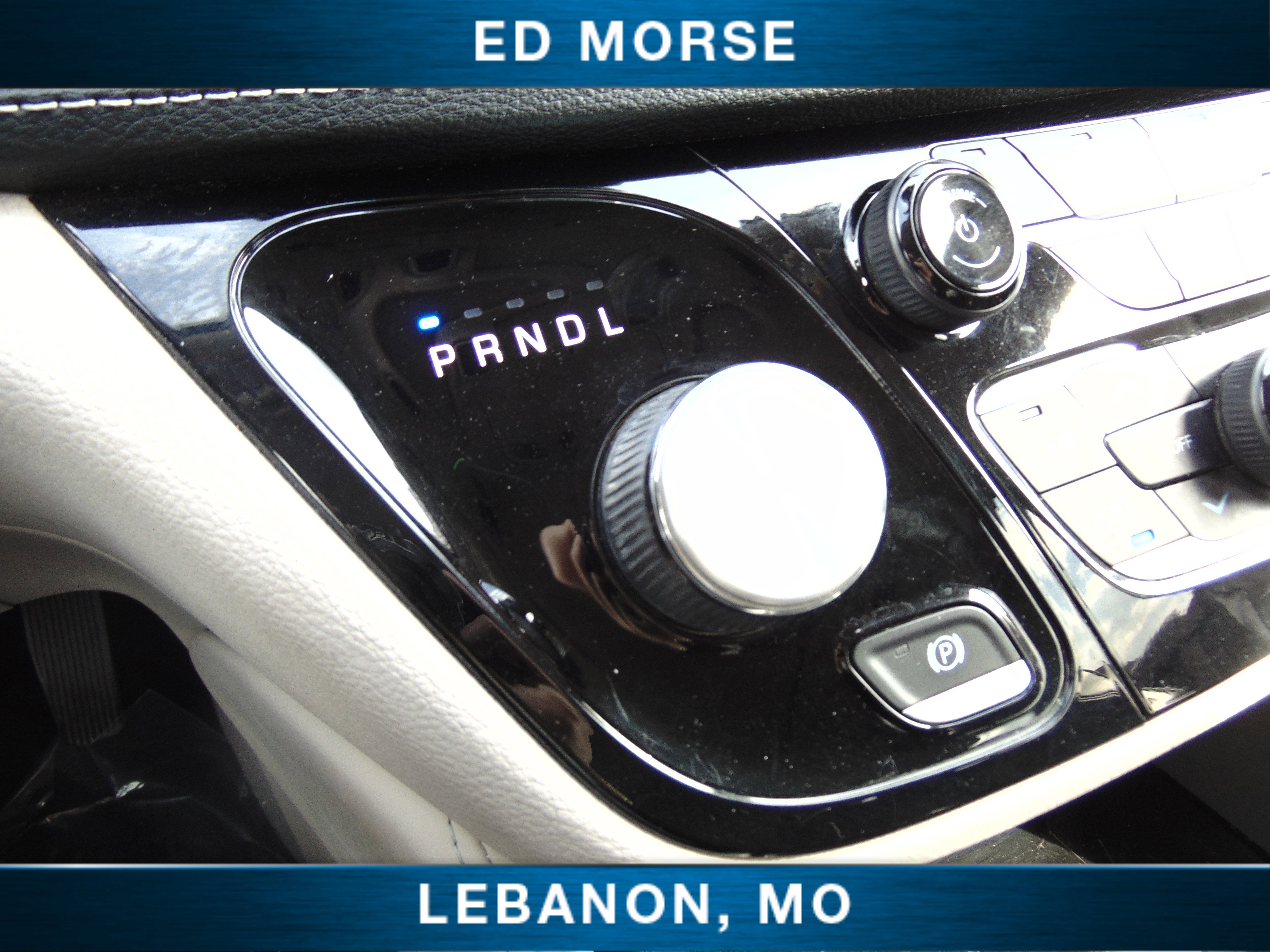 Used 2023 Chrysler Pacifica Limited image 25