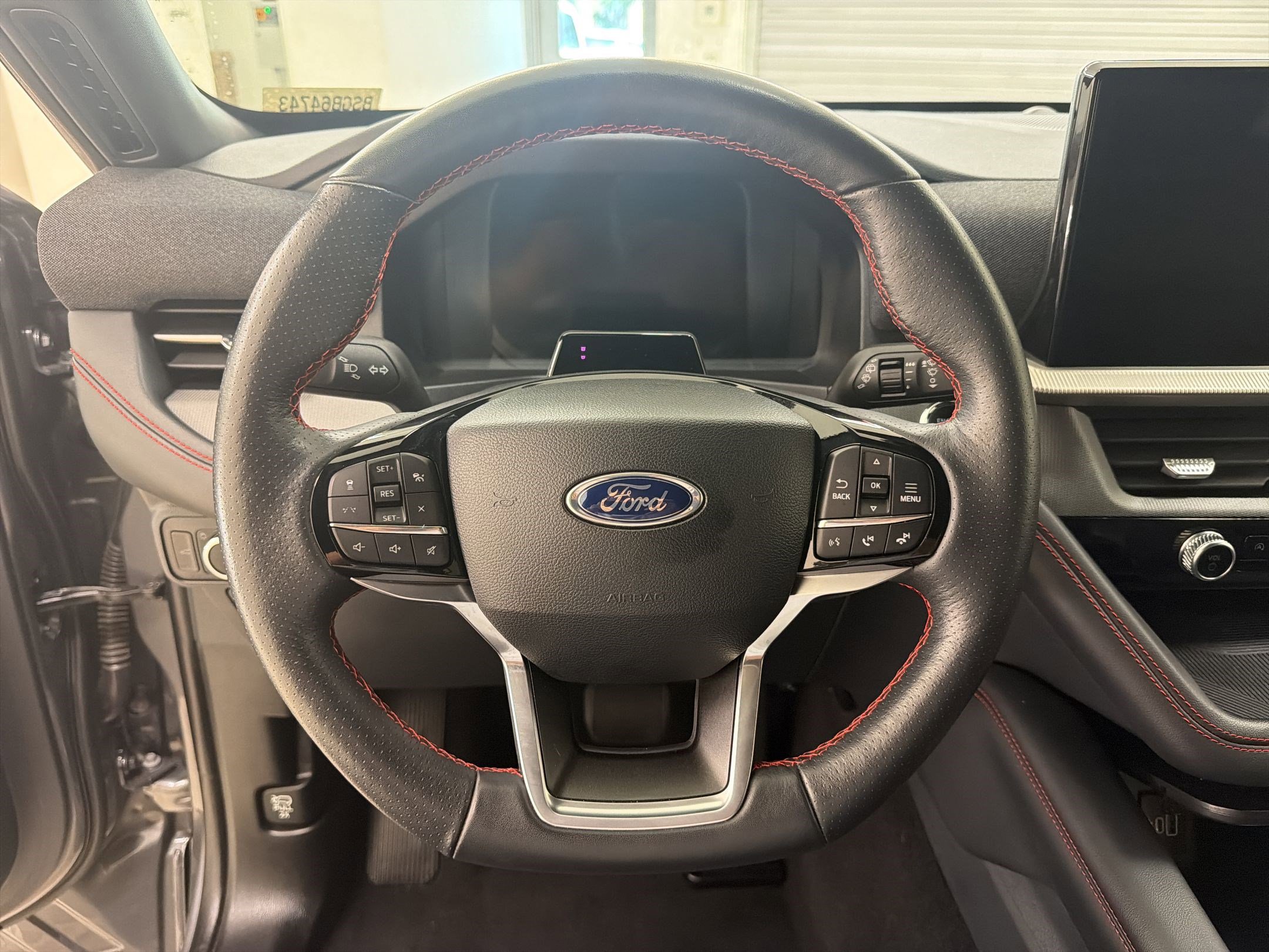 Certified 2025 Ford Explorer ST-Line w/ ST-Line Street Pack AWD/4WD image 17