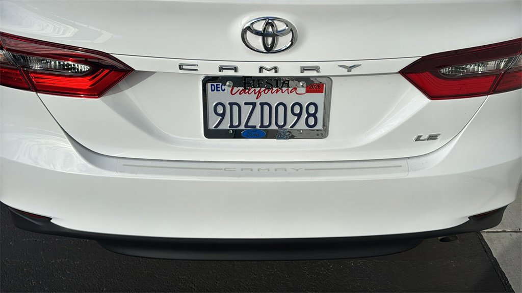 Used 2023 Toyota Camry LE image 7