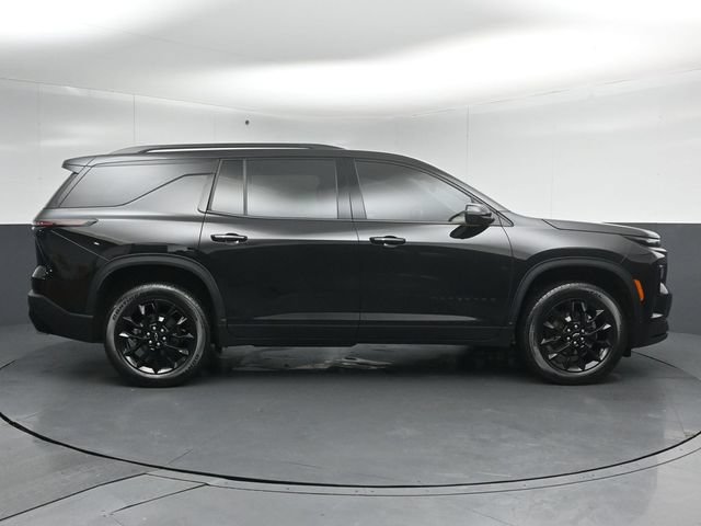 Used 2024 Chevrolet Traverse LT w/ Midnight/Sport Edition AWD/4WD image 8