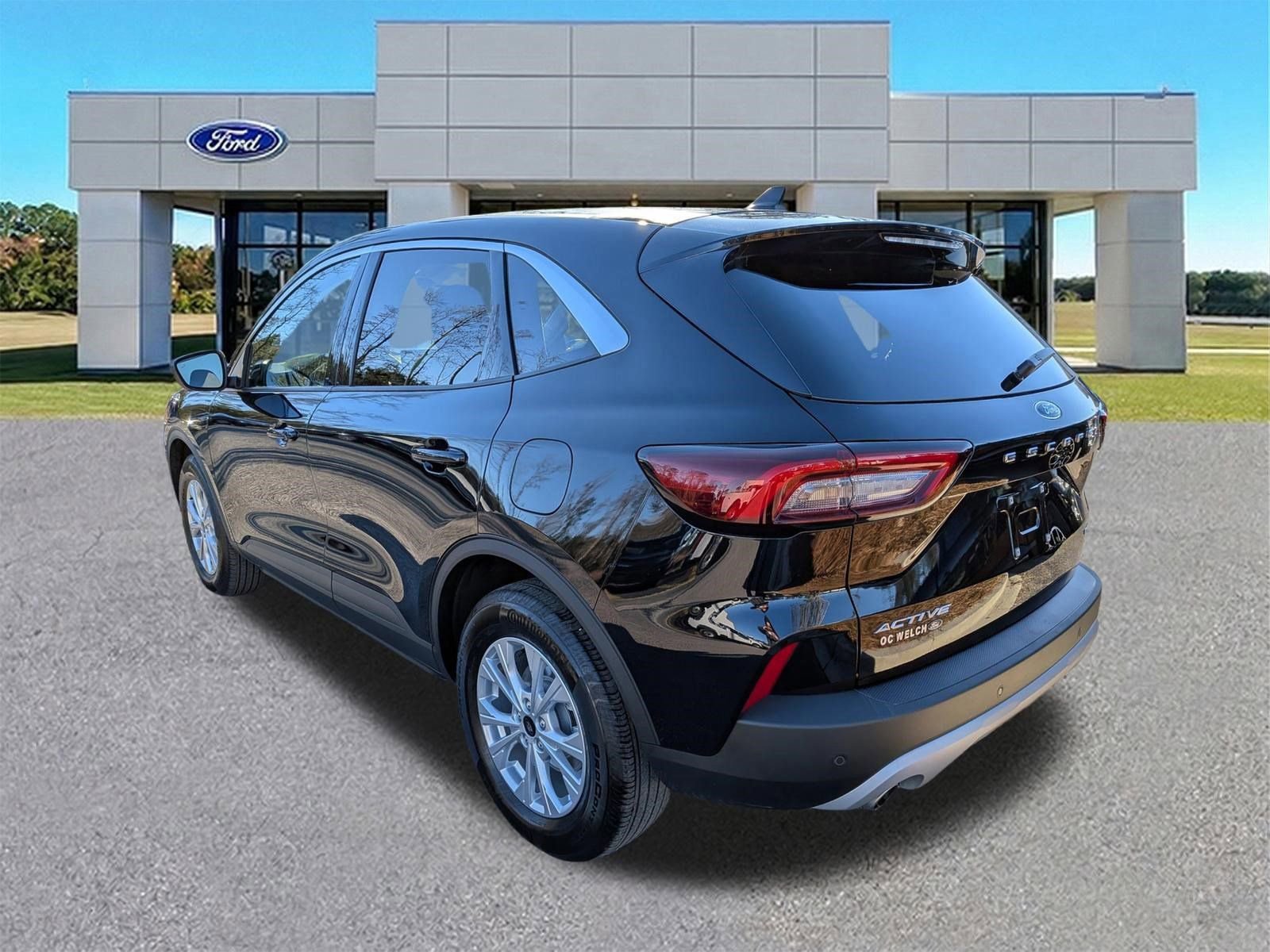 Certified 2023 Ford Escape Active w/ Tech Pack #2 image 3