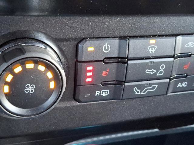 Certified 2019 Ford F150 XLT w/ Equipment Group 302A Luxury image 23