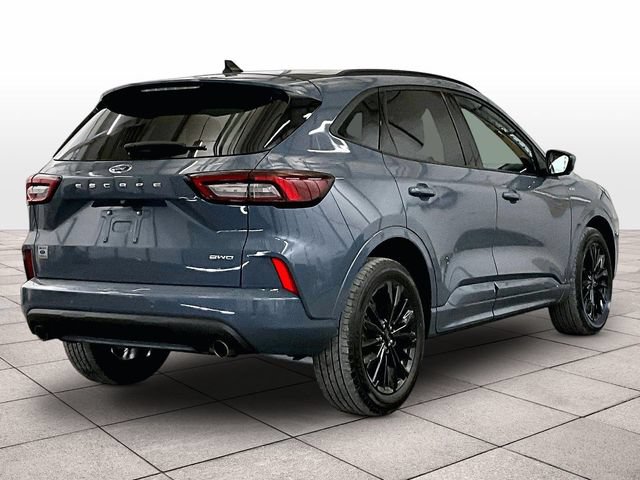 Certified 2023 Ford Escape ST-Line Elite AWD/4WD image 11