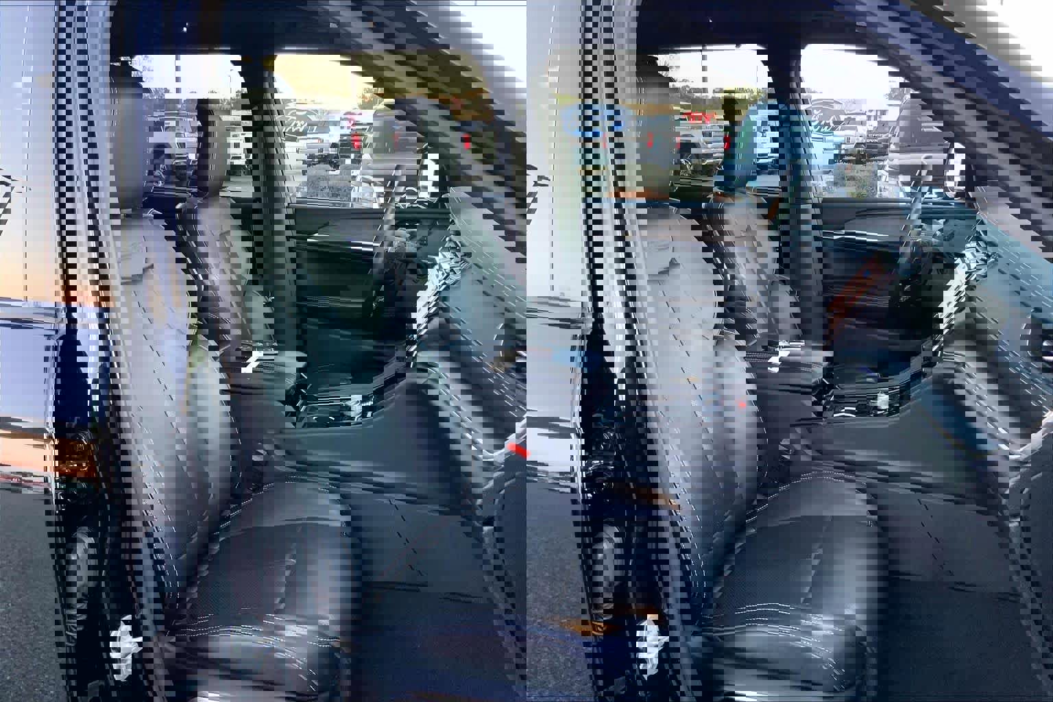 Used 2023 Jeep Grand Cherokee L Overland w/ Advanced Protech Group III image 11