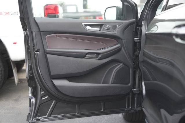 Certified 2020 Ford Edge Titanium w/ Equipment Group 301A image 31