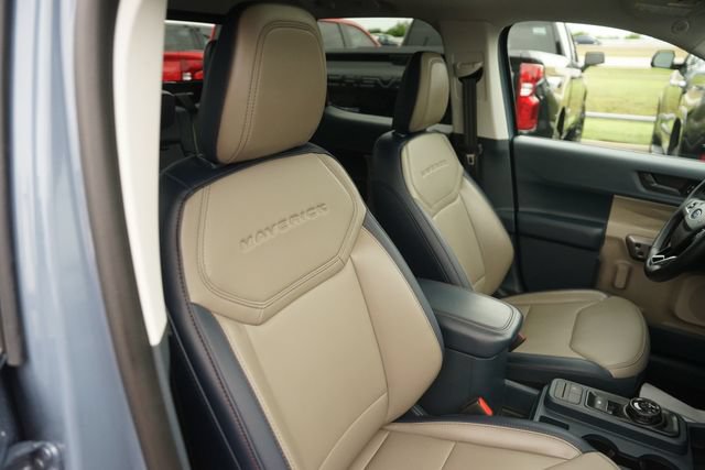 Certified 2025 Ford Maverick Lariat w/ 4K Tow Package AWD/4WD image 20