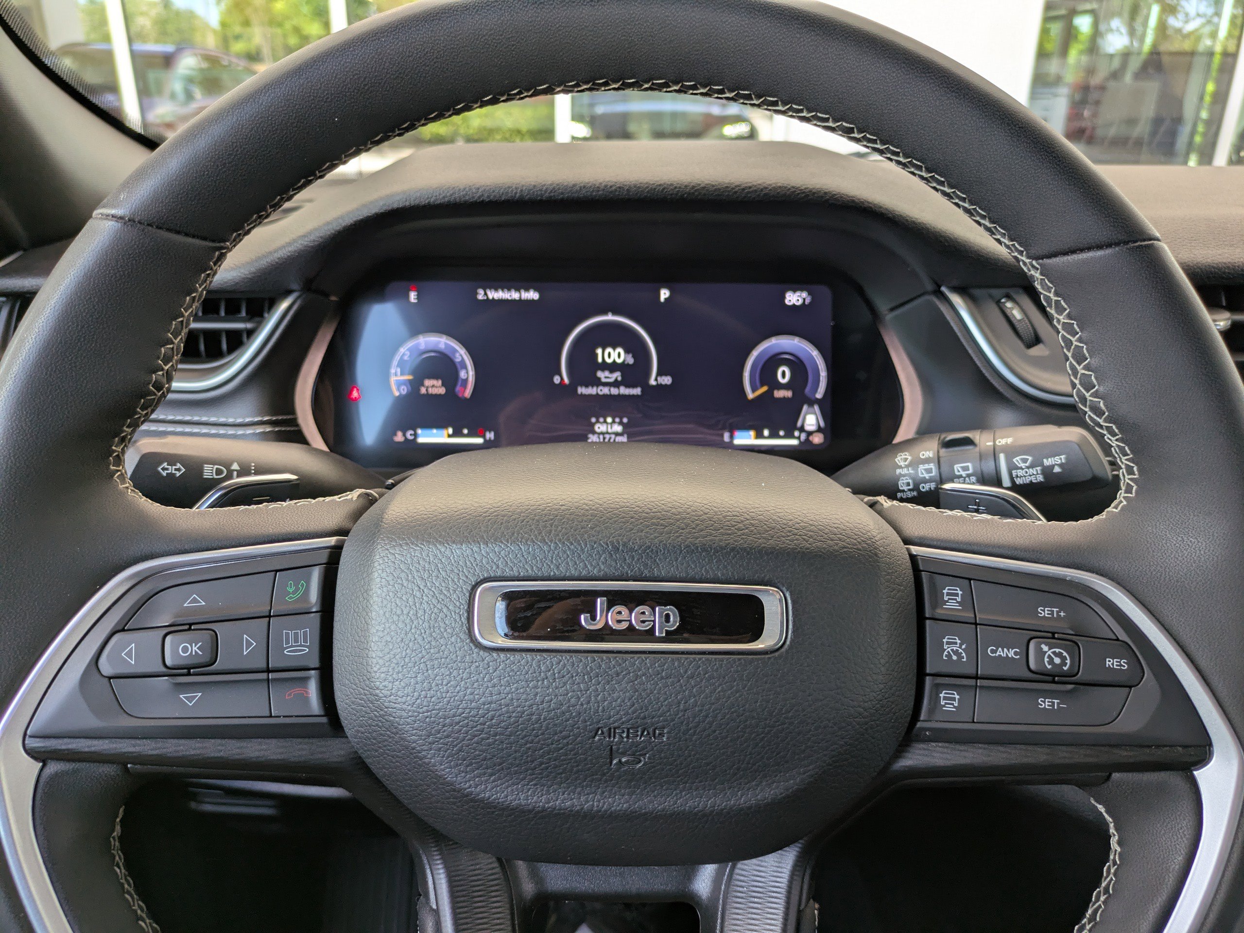 Used 2023 Jeep Grand Cherokee Altitude AWD/4WD image 28