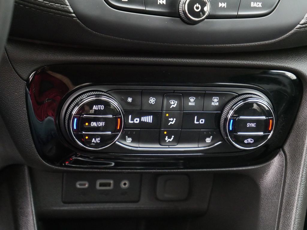 Used 2020 Buick Encore GX Select w/ Sport Touring Package image 21