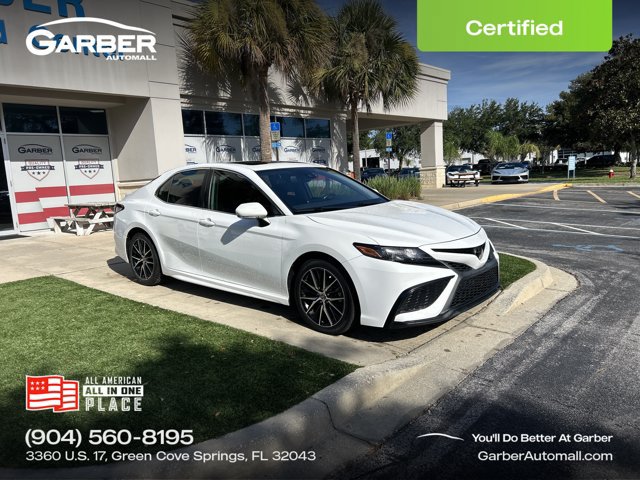 Used 2021 Toyota Camry SE w/ Convenience Package FWD image 1
