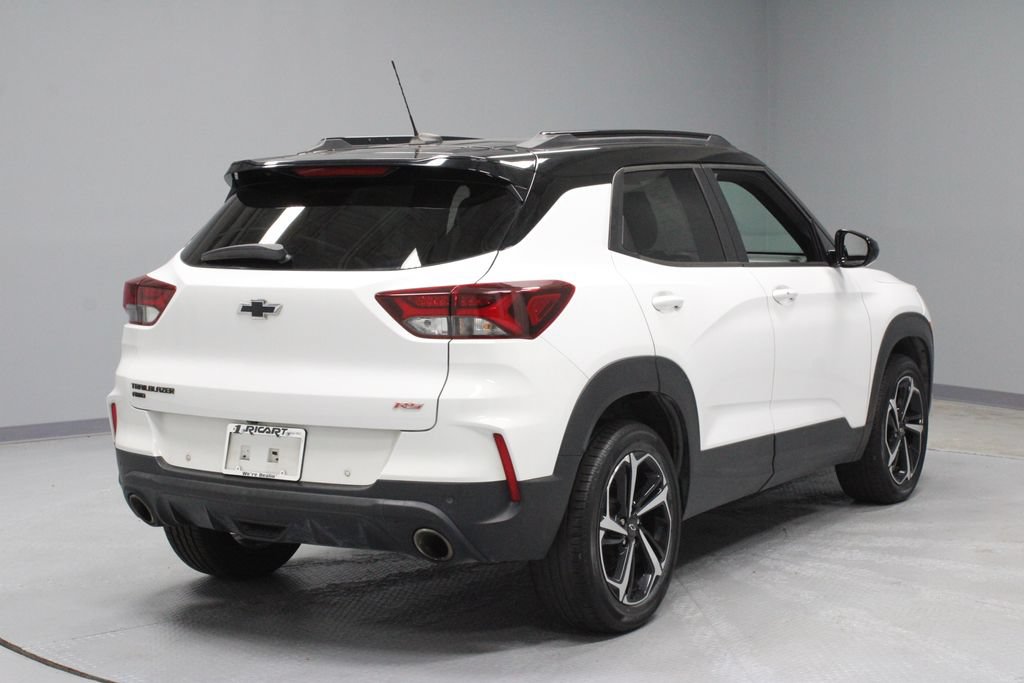 Used 2021 Chevrolet TrailBlazer RS w/ Sun and Liftgate Package AWD/4WD image 11