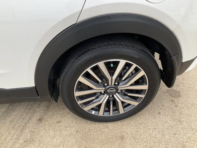 Used 2023 Nissan Kicks SV FWD image 13