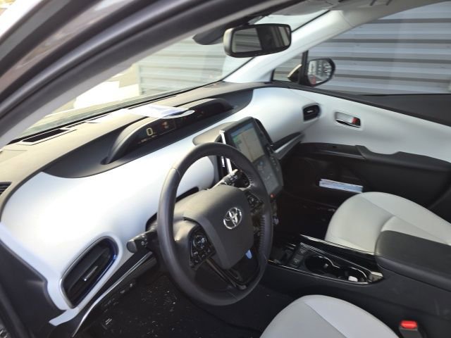 Used 2019 Toyota Prius L Eco image 8