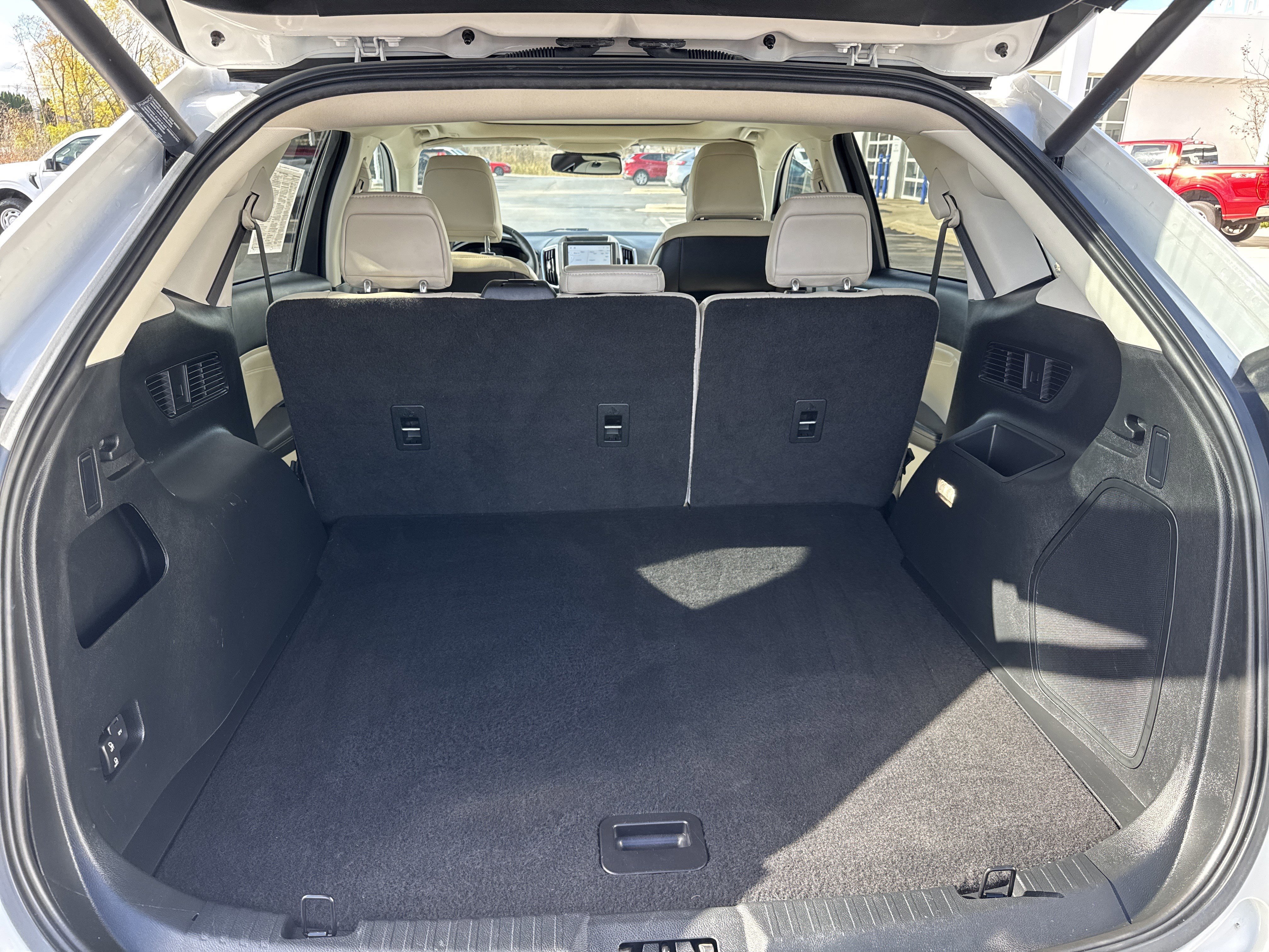 Certified 2022 Ford Edge Titanium image 19