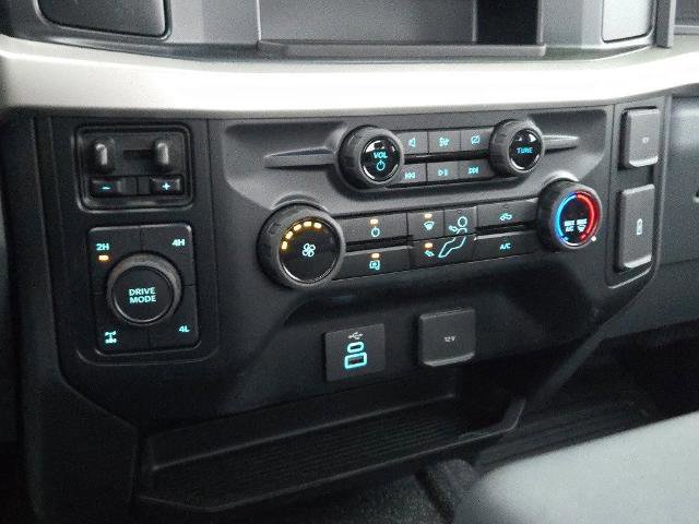 Certified 2024 Ford F250 XL w/ XL Chrome Package image 20