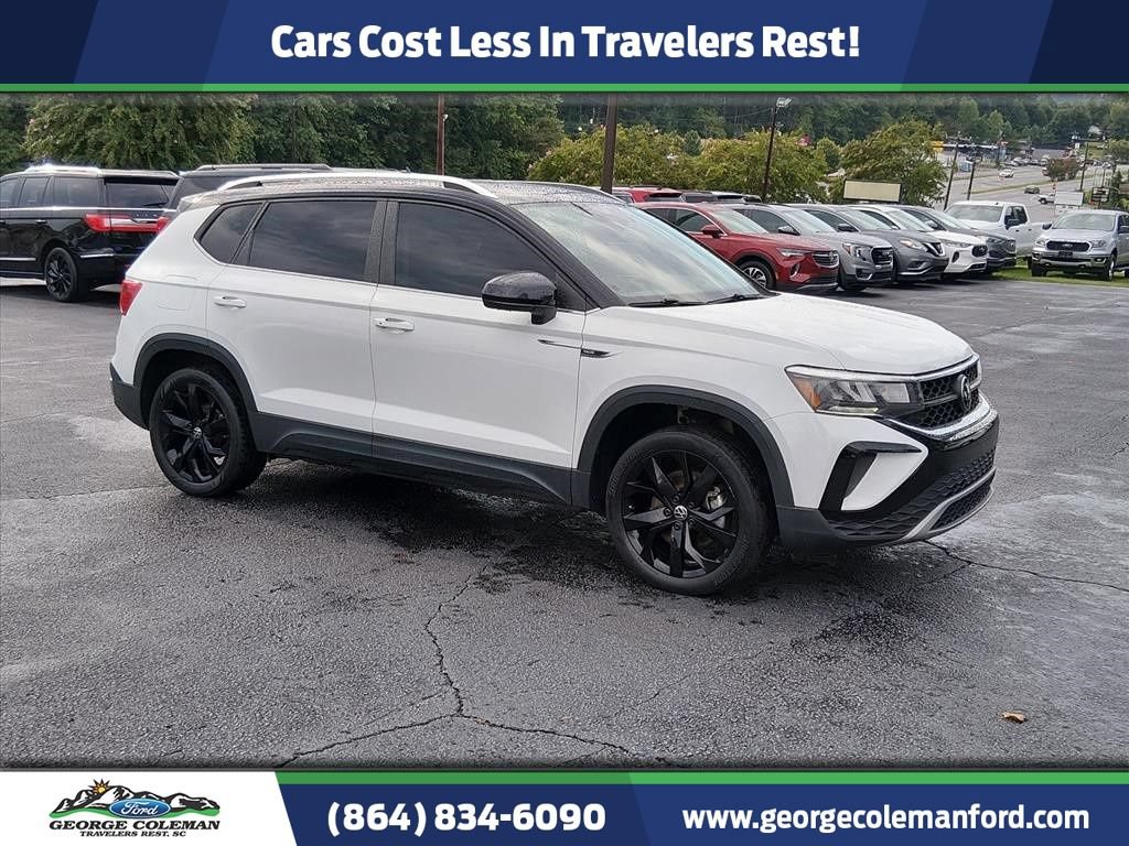 Used 2023 Volkswagen Taos SE w/ Panoramic Sunroof Package