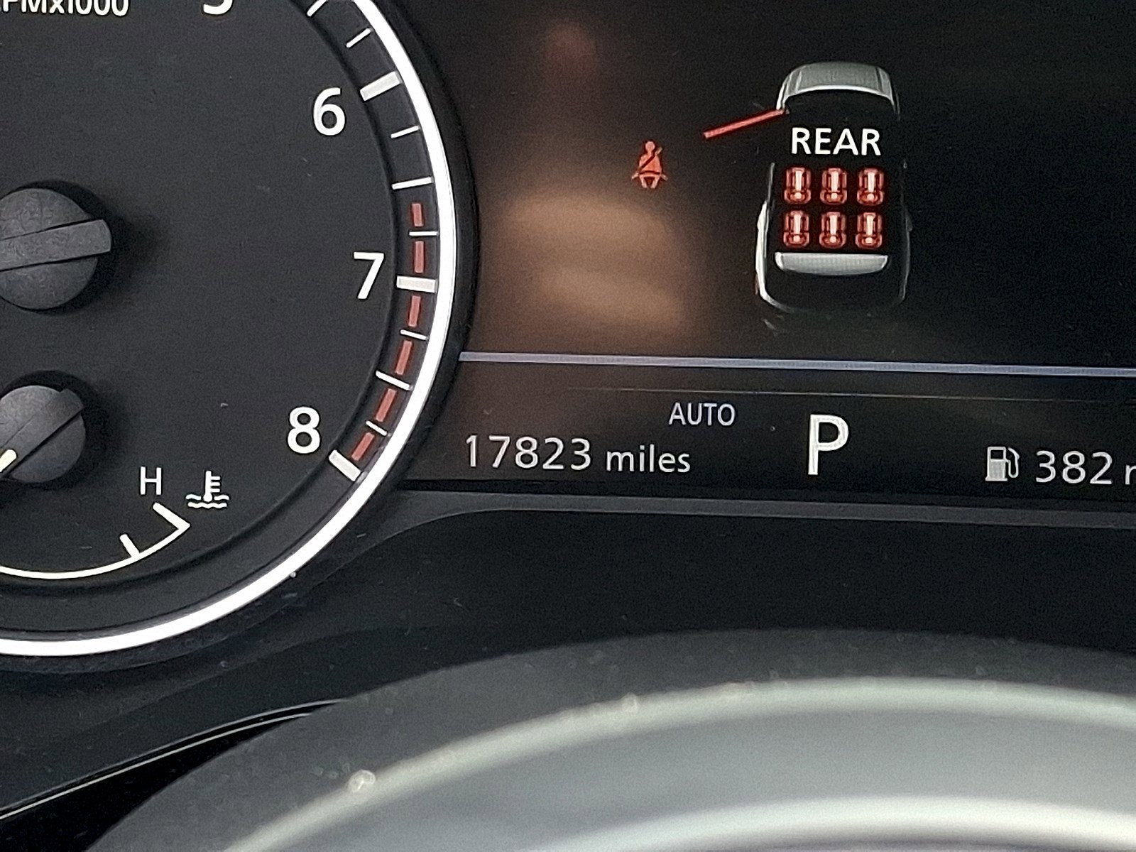 Used 2025 Nissan Pathfinder SV image 17