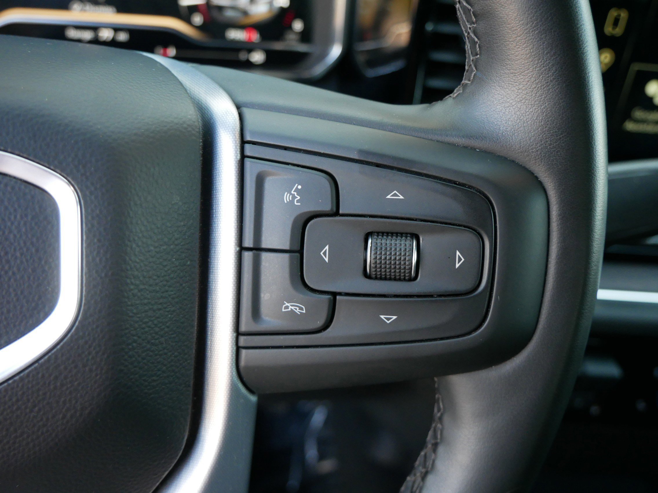 Used 2025 GMC Sierra 1500 SLT image 29